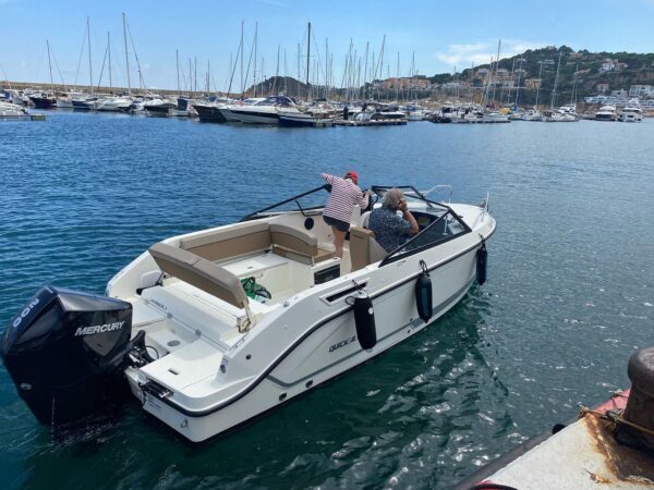 QUICKSILVER ACTIV 675 CRUISER